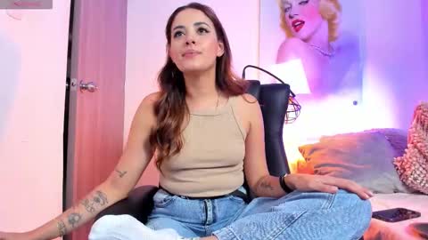 kimmberly_saenz_ online show from November 29, 10:13 pm