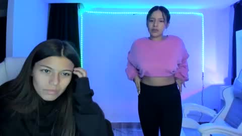Snapshot of kimmi_foxy chatting on December 2, 11:07 pm kimmi online show from December 2, 11:07 pm