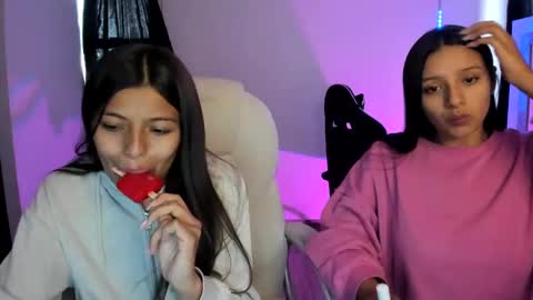 Snapshot of kimmi_foxy chatting on January 26, 9:51 pm kimmi online show from January 26, 9:51 pm