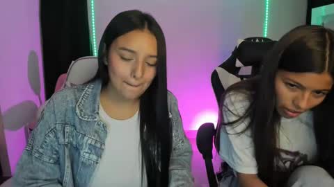 Snapshot of kimmi_foxy chatting on January 27, 11:33 pm kimmi online show from January 27, 11:33 pm