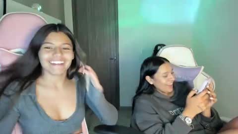 Snapshot of kimmi_foxy chatting on October 4, 11:25 pm kimmi online show from October 4, 11:25 pm