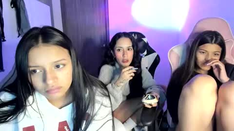 kimmi online show from November 20, 11:15 pm