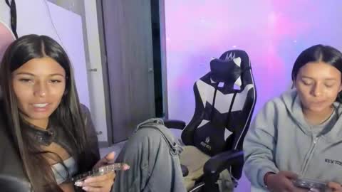 kimmi online show from February 10, 11:20 pm