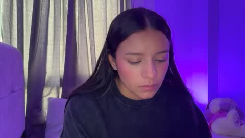 kimmi online show from March 4, 3:51 pm