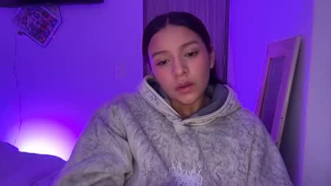 kimmi online show from March 13, 10:33 am