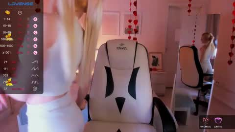  Your Kimmie  follow me  online show from February 11, 2:13 pm