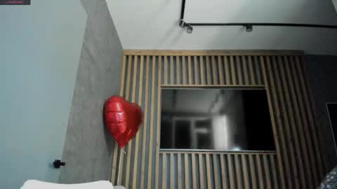 Kimmy online show from March 7, 5:32 pm