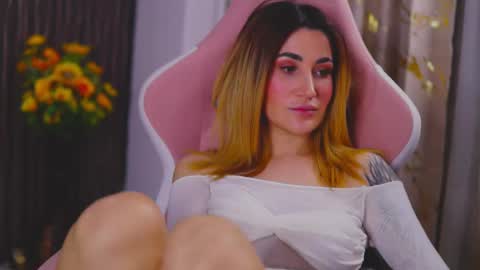 KimSkye online show from February 18, 1:54 am