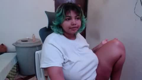 Snapshot of kimy_1 chatting on June 15, 7:38 pm kimy online show from June 15, 7:38 pm