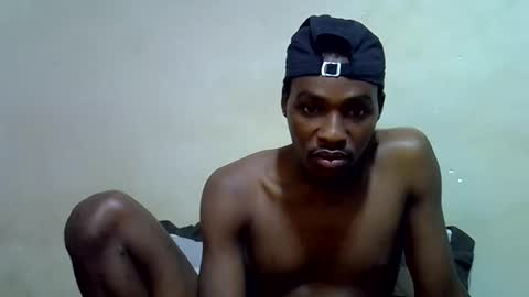 Snapshot of kimzsguyz chatting on February 26, 7:46 pm kimzsguyz online show from February 26, 7:46 pm