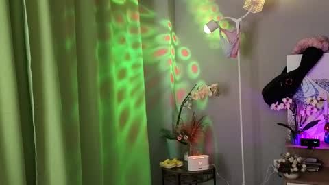 kina_ka online show from November 8, 9:31 am