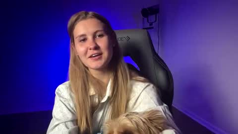 Snapshot of kinci06 chatting on March 5, 8:21 pm kinci06 online show from March 5, 8:21 pm