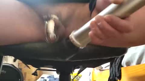 Kingaxel online show from April 12, 11:04 am