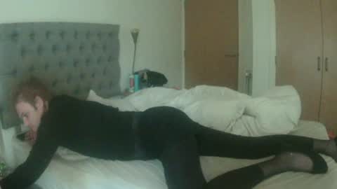 Snapshot of king_asa chatting on June 18, 12:42 pm Aidan online show from June 18, 12:42 pm