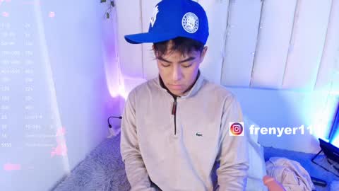 king  help me reach 100 likes online show from January 12, 11:47 pm