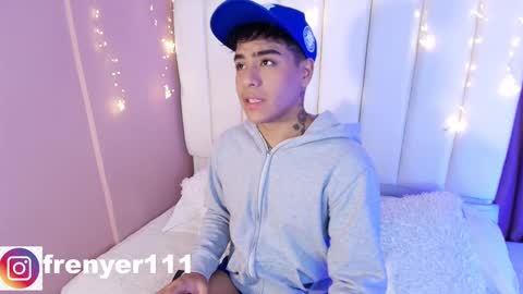 king  help me reach 100 likes online show from February 26, 5:53 am