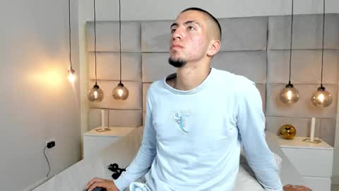 Snapshot of king_dante_ chatting on December 10, 12:06 am King Dante online show from December 10, 12:06 am