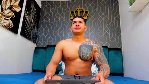 Angel Falconer online show from September 30, 2:38 am