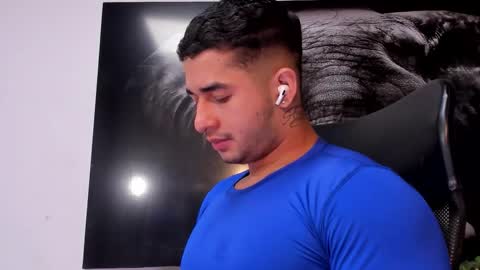 Angel Falconer online show from December 5, 2:42 am