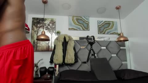 Snapshot of king_fitt_ chatting on January 31, 12:51 pm HOT MEN BLACK online show from January 31, 12:51 pm