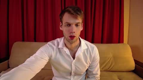 Snapshot of king_pong chatting on October 17, 9:28 pm king_pong online show from October 17, 9:28 pm