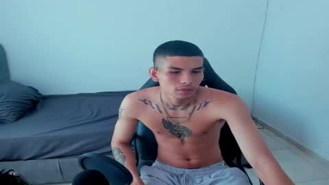 king_warlord online show from April 29, 8:37 pm