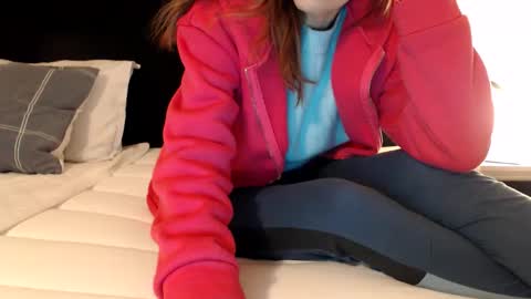 sexysexyhotwetpinkredpussy online show from January 16, 6:45 pm