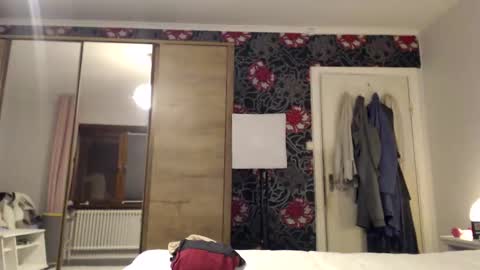 sexysexyhotwetpinkredpussy online show from April 14, 8:37 pm