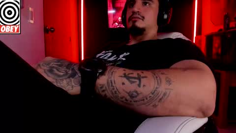 King Bear online show from November 24, 4:45 am