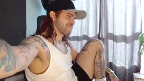 Snapshot of kingcat420 chatting on June 20, 8:44 pm Jake online show from June 20, 8:44 pm
