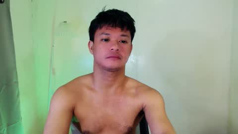 Snapshot of kingdomcum96 chatting on April 5, 10:29 pm kingdomcum96 online show from April 5, 10:29 pm