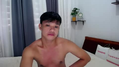 Snapshot of kingdomcum96 chatting on May 28, 1:36 am kingdomcum96 online show from May 28, 1:36 am