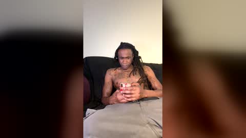 Snapshot of kingecstasyxxxddd chatting on January 15, 3:00 am kingecstasyxxxddd online show from January 15, 3:00 am