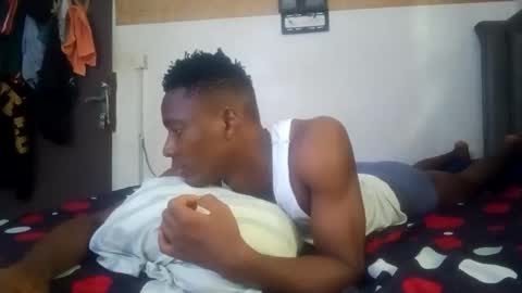 Snapshot of kingemizzy chatting on May 6, 7:24 am kingemizzy online show from May 6, 7:24 am