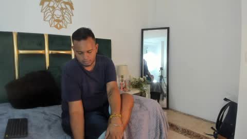 Snapshot of kingg_jay chatting on May 28, 12:13 pm kingg_jay online show from May 28, 12:13 pm