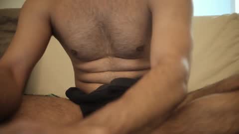 Snapshot of kingindisguise69 chatting on October 29, 12:02 am kingindisguise69 online show from October 29, 12:02 am