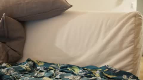 kingindisguise69 online show from January 15, 4:50 am