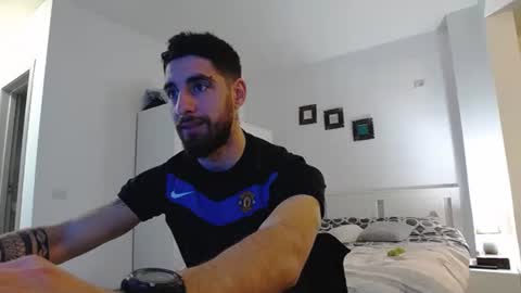 Snapshot of kingkarlos_ chatting on March 4, 6:50 pm KingKarlos online show from March 4, 6:50 pm