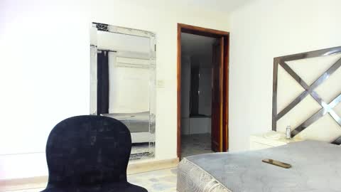 kingmaverickx online show from September 15, 12:49 pm