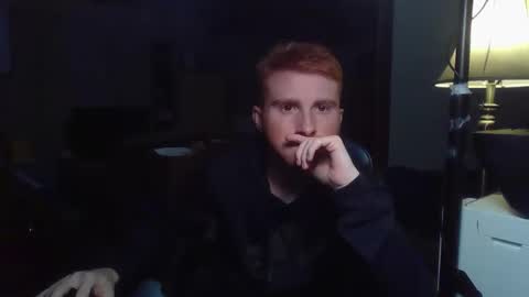 Snapshot of kingoffootfetish chatting on December 5, 1:17 pm Master  King Tommy online show from December 5, 1:17 pm