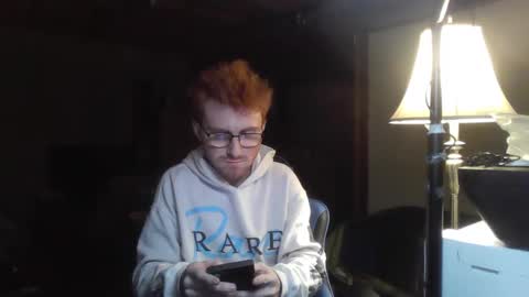 Snapshot of kingoffootfetish chatting on January 15, 4:57 am Master  King Tommy online show from January 15, 4:57 am