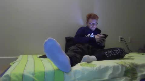 Snapshot of kingoffootfetish chatting on February 11, 11:22 pm Master  King Tommy online show from February 11, 11:22 pm