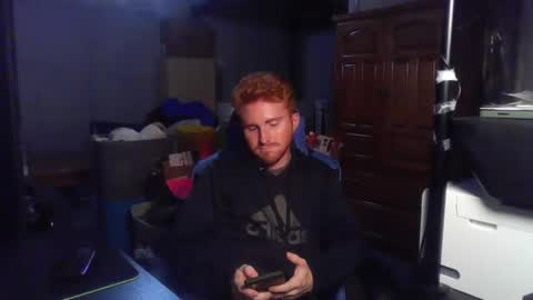 Snapshot of kingoffootfetish chatting on September 30, 7:57 am Master  King Tommy online show from September 30, 7:57 am