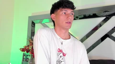  A L E X  online show from January 30, 5:09 am