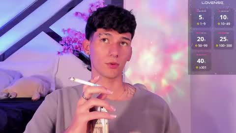  A L E X  online show from January 31, 7:39 am