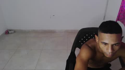 DOMINANT ALPHA KINGS online show from October 3, 8:50 pm