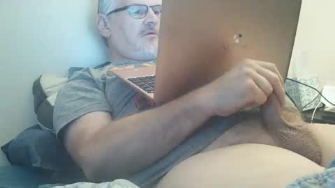 kingtongue10 online show from January 17, 1:27 pm