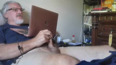 kingtongue10 online show from July 16, 10:27 pm