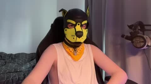 kinklad_uk5 online show from May 8, 2:22 pm