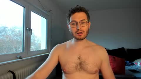 kinksubbydubby online show from November 15, 3:19 pm